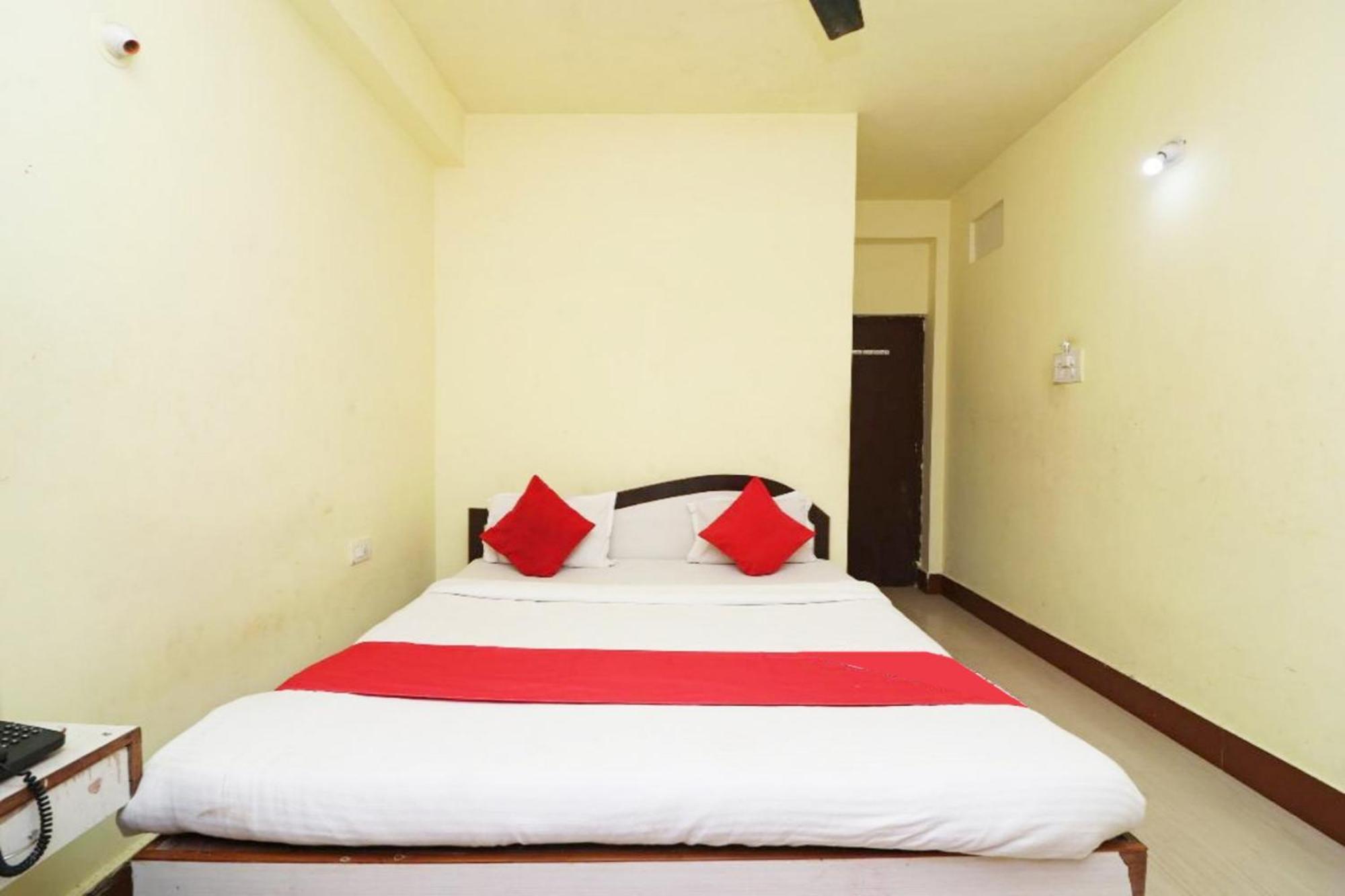 Hotel Shree Bhumi Puri - Near Sea Beach-Excellent Customer Choice-Best Seller By Morservices Buitenkant foto