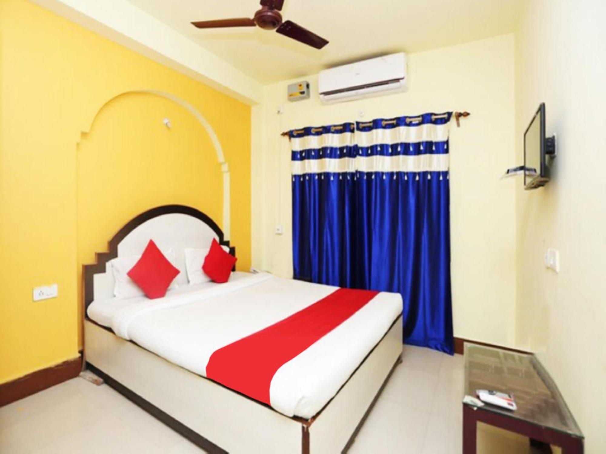 Hotel Shree Bhumi Puri - Near Sea Beach-Excellent Customer Choice-Best Seller By Morservices Buitenkant foto