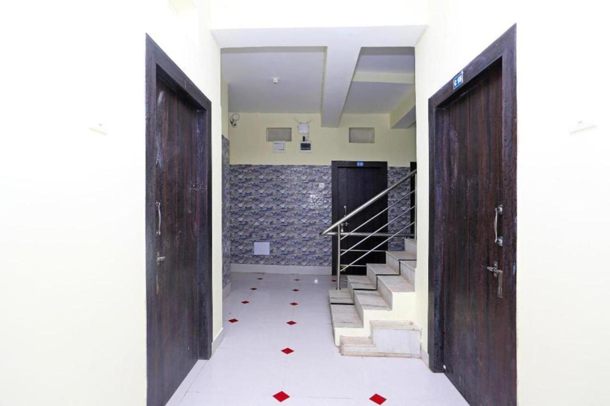 Hotel Shree Bhumi Puri - Near Sea Beach-Excellent Customer Choice-Best Seller By Morservices Buitenkant foto